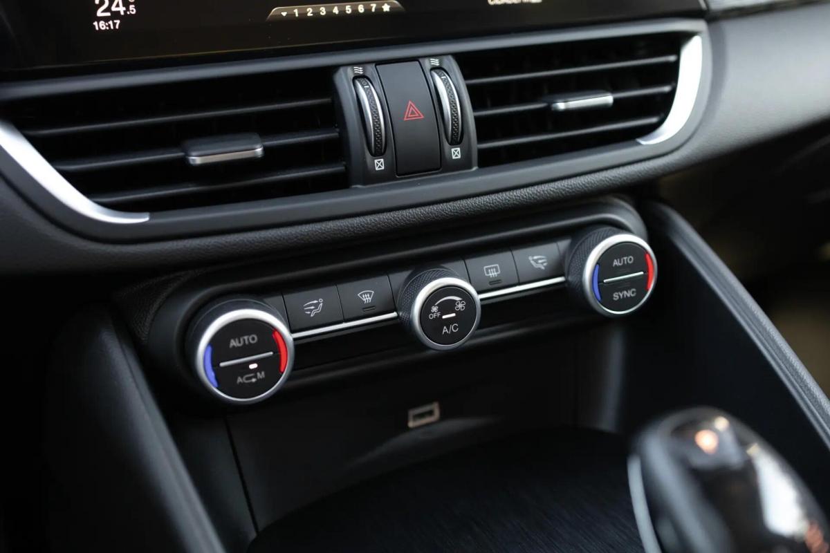 alfa-romeo-giulia-2019-diesel-2143cc
