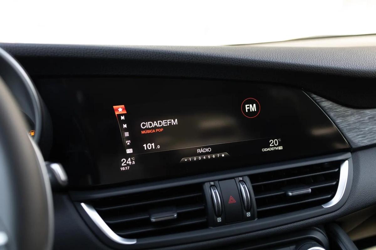 alfa-romeo-giulia-2019-diesel-2143cc