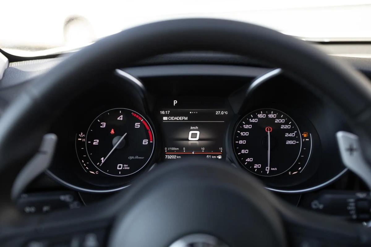 alfa-romeo-giulia-2019-diesel-2143cc
