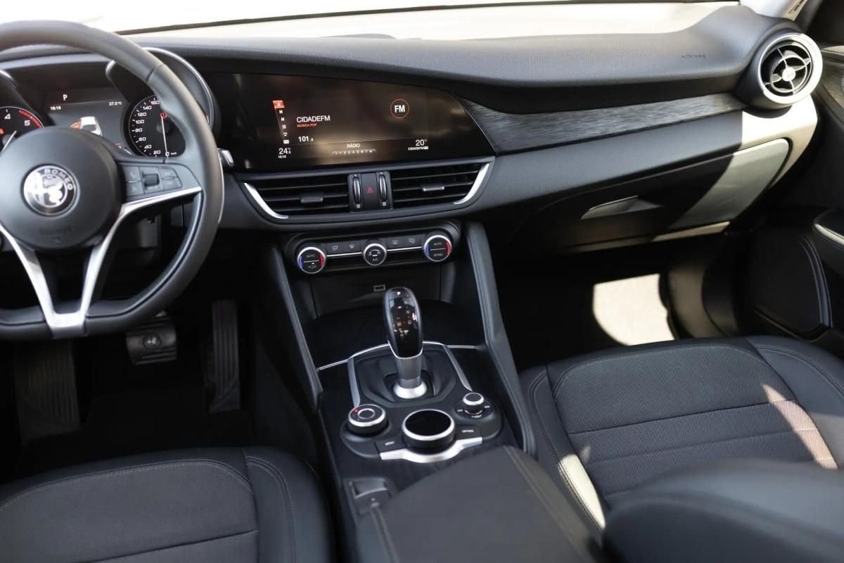alfa-romeo-giulia-2019-diesel-2143cc