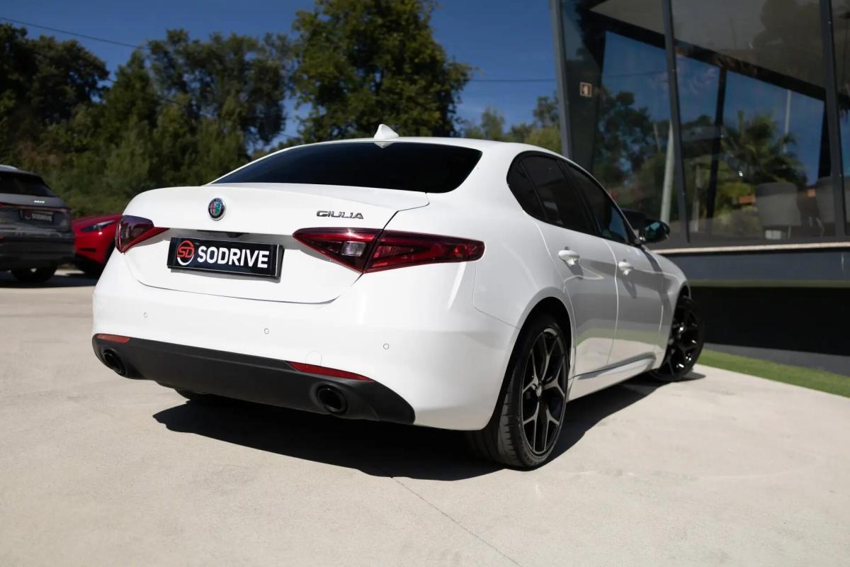 alfa-romeo-giulia-2019-diesel-2143cc