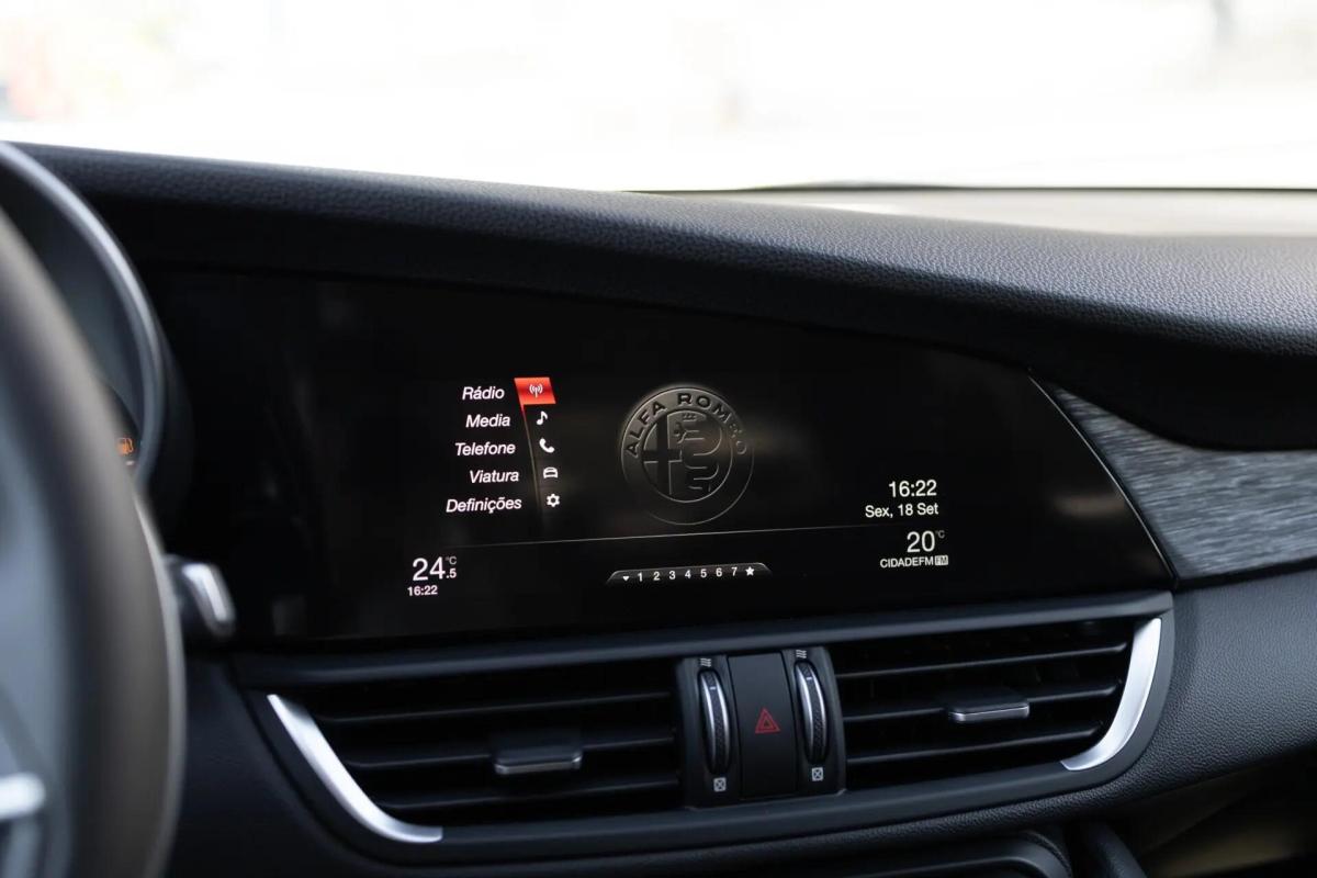 alfa-romeo-giulia-2019-diesel-2143cc