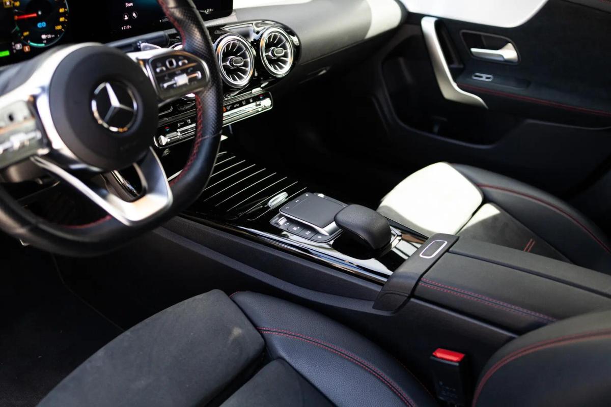 mercedes-benz-cla-250e-2021-hibrido-a-gasolina-1332cc