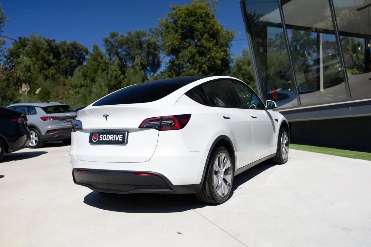 tesla-model-y-2023-eletrico-0cc