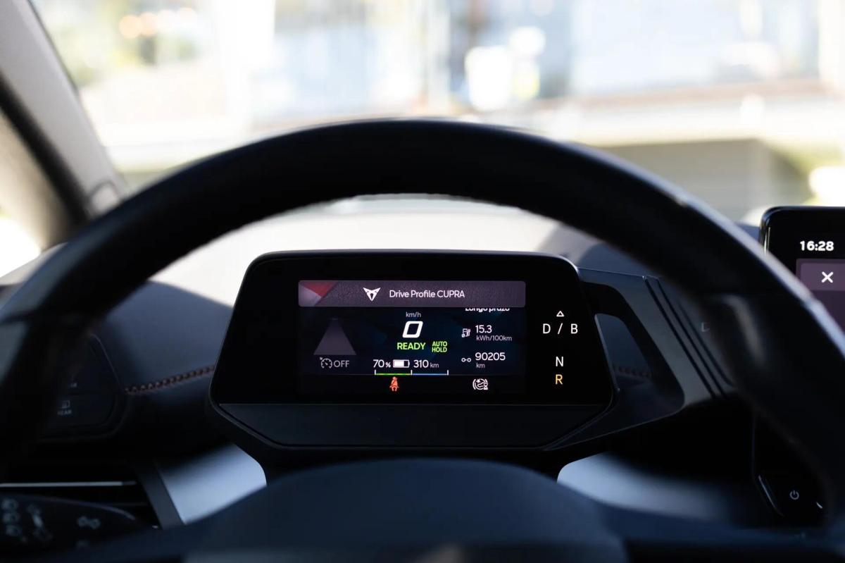 cupra-born-2023-eletrico-0cc
