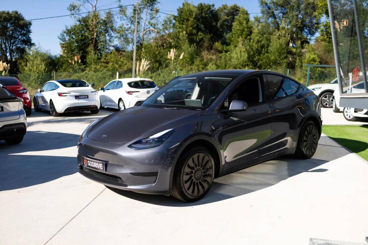 tesla-model-y-2023-eletrico-0cc