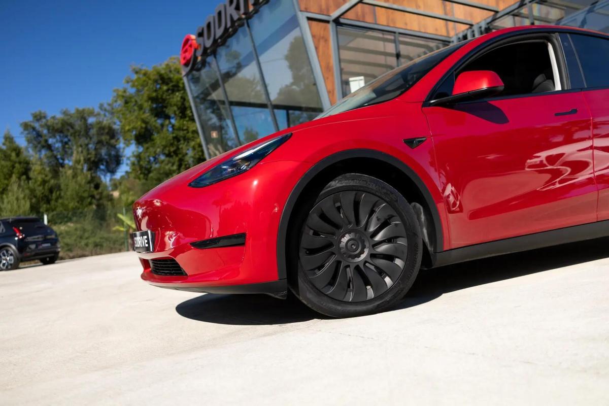 tesla-model-y-2023-eletrico-0cc