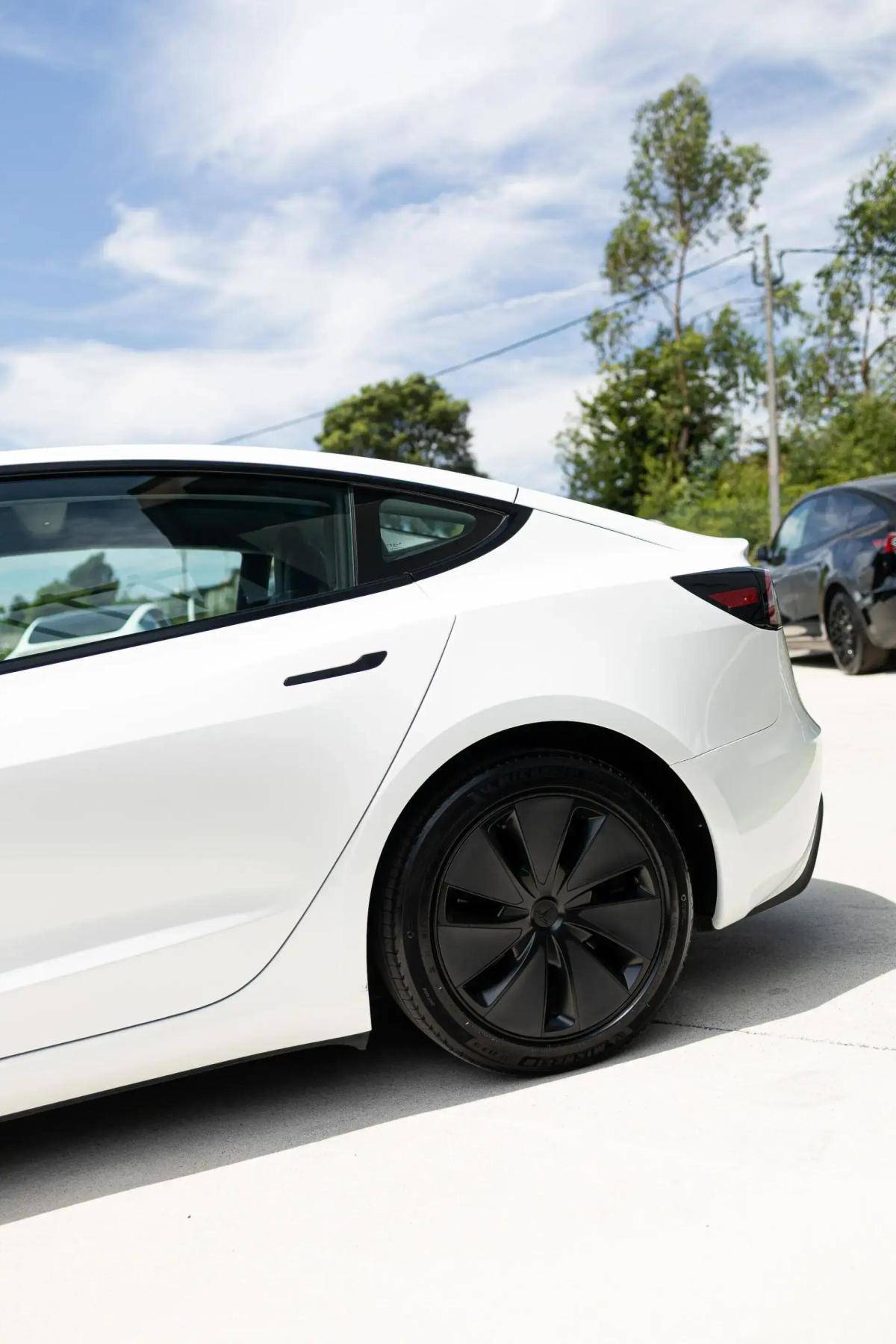 tesla-model-3-2024-eletrico-0cc