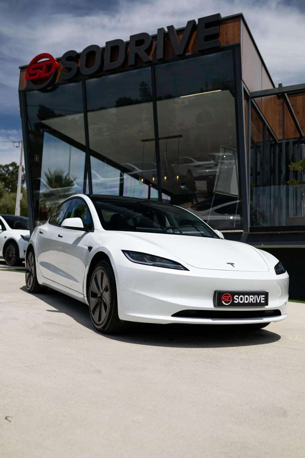 tesla-model-3-2024-eletrico-0cc