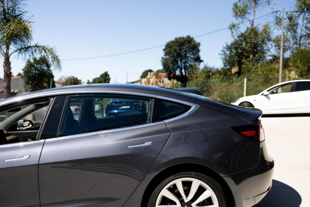 tesla-model-3-2019-eletrico-0cc