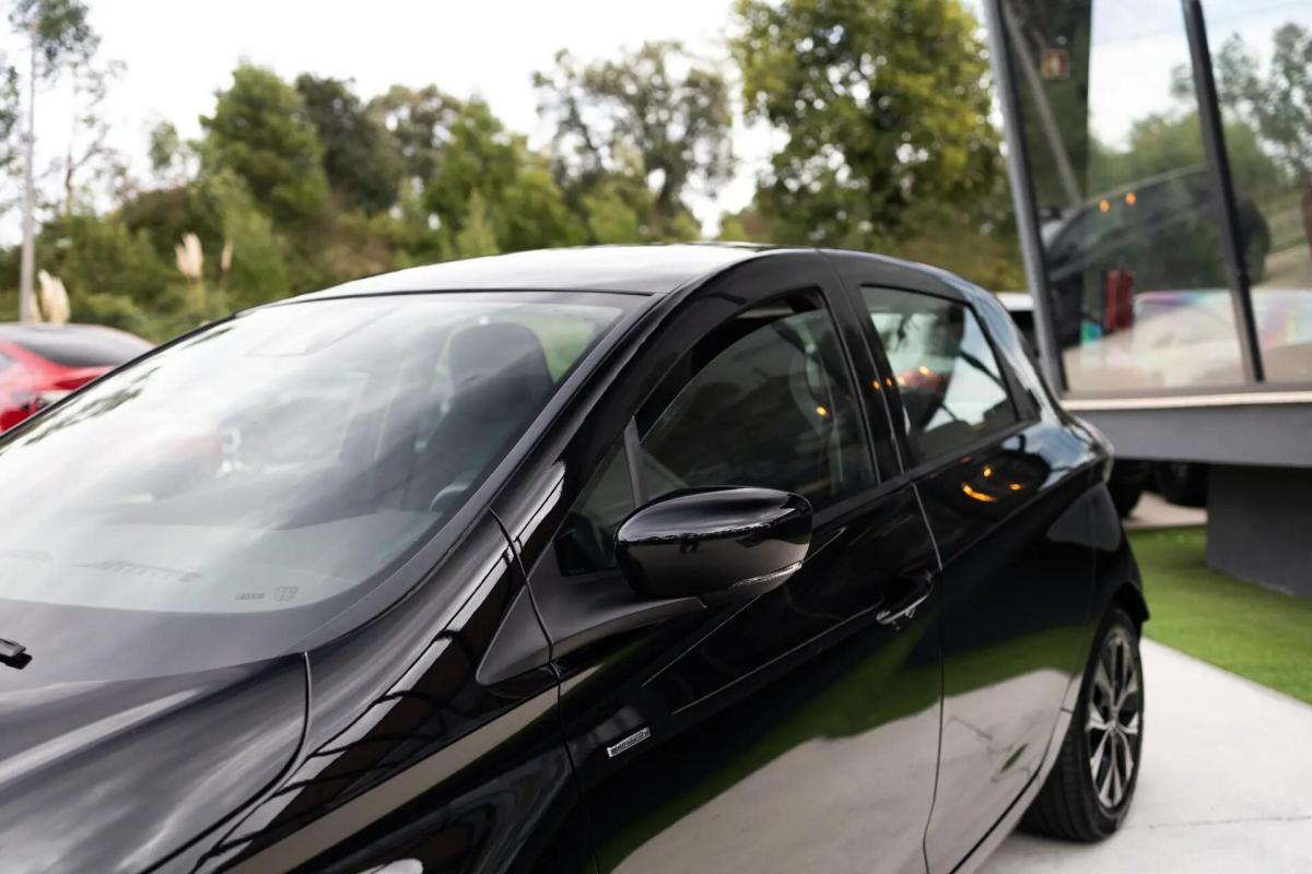 renault-zoe-2021-eletrico-0cc