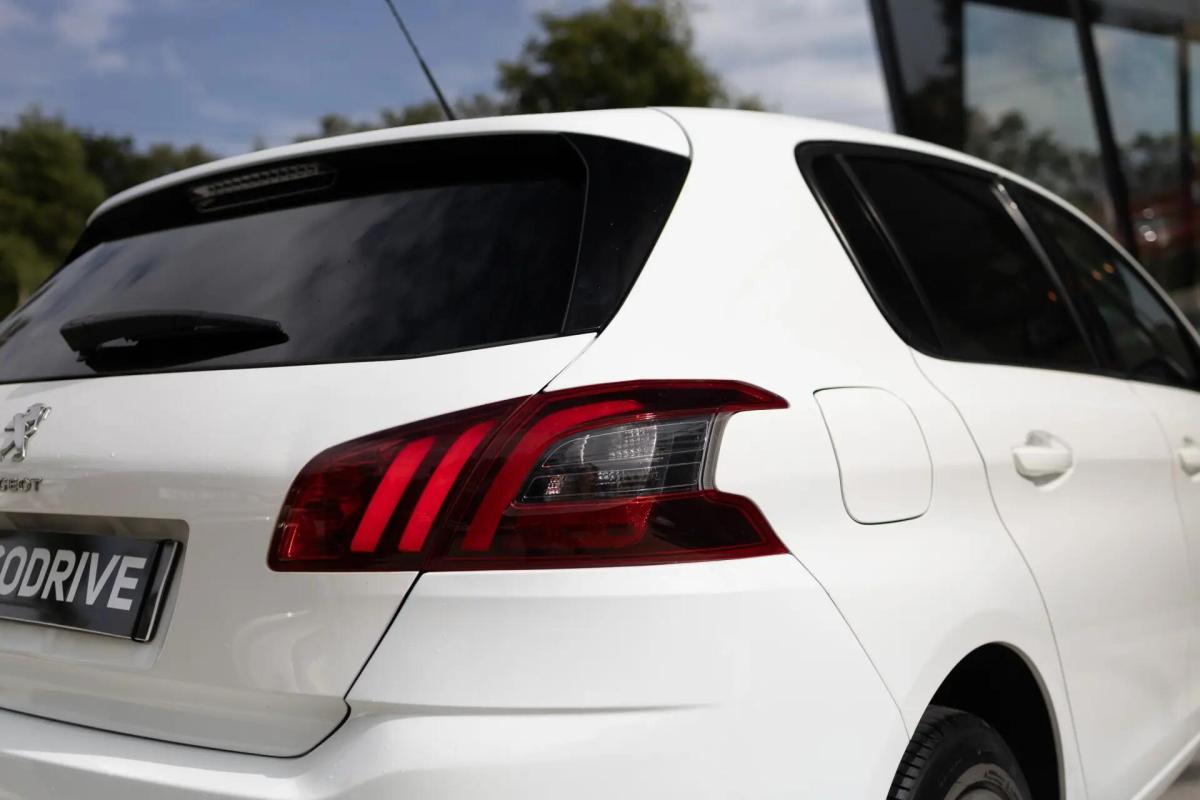 peugeot-308-2018-diesel-1560cc