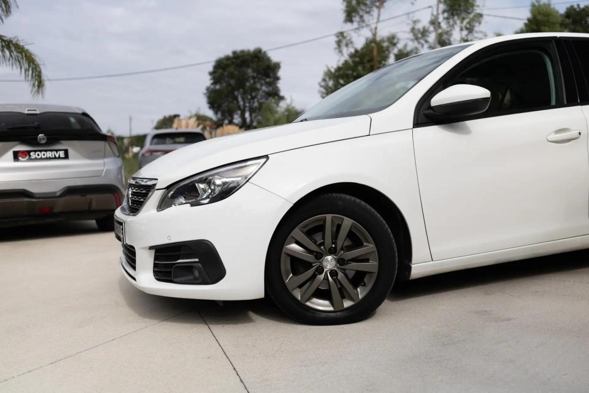 peugeot-308-2018-diesel-1560cc