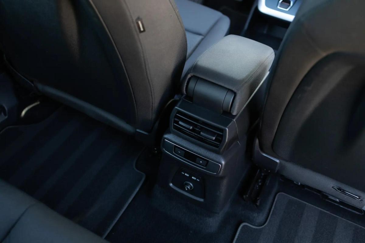 audi-q4-e-tron-2021-eletrico-0cc