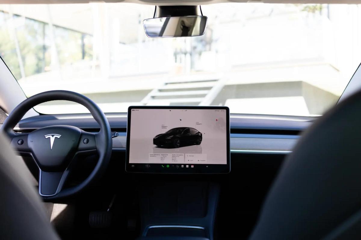 tesla-model-3-2022-eletrico-0cc