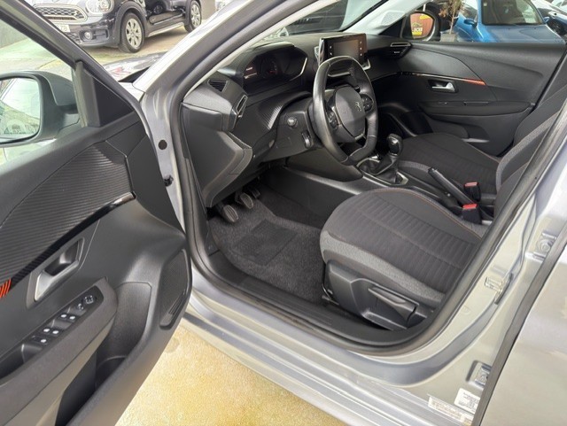 peugeot-208-2020-gasolina-1199cc
