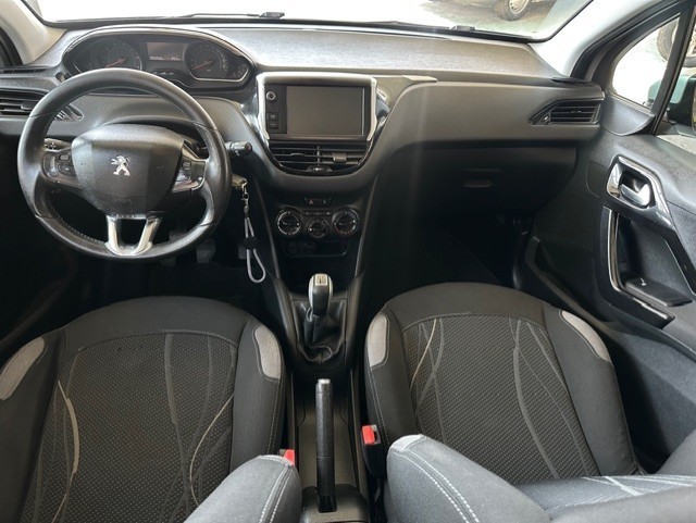 peugeot-208-2013-gasolina-1199cc