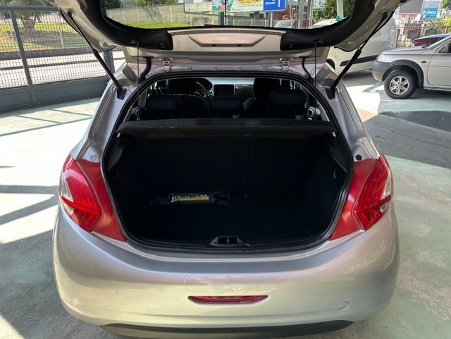 peugeot-208-2013-gasolina-1199cc