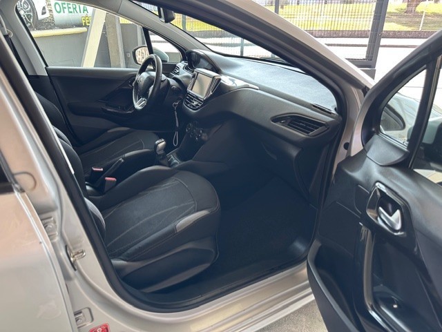 peugeot-208-2013-gasolina-1199cc