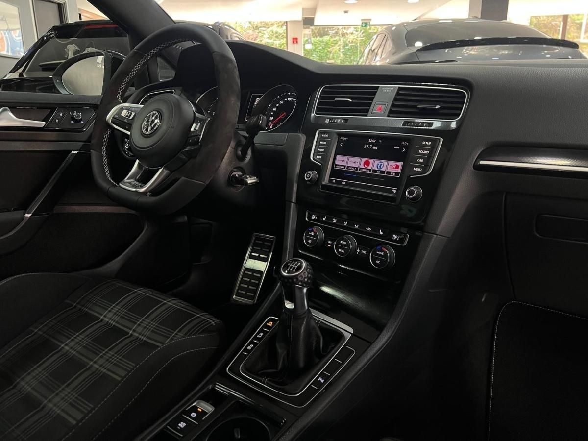 volkswagen-golf-2014-diesel-1968cc