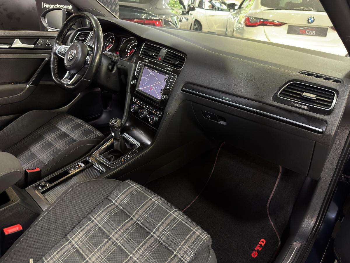 volkswagen-golf-2014-diesel-1968cc