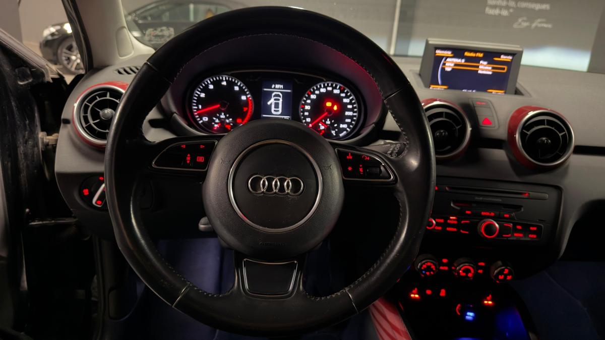 audi-a1-2011-gasolina-1197cc