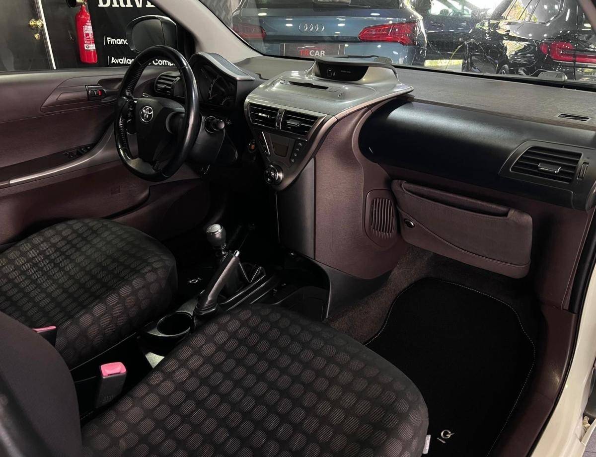 toyota-iq-2009-gasolina-998cc