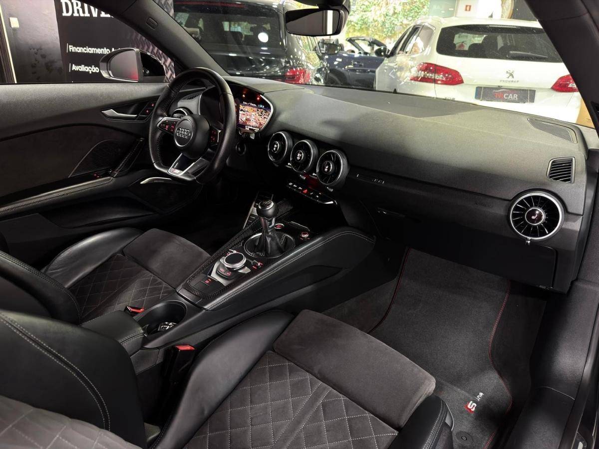 audi-tt-2015-gasolina-1984cc