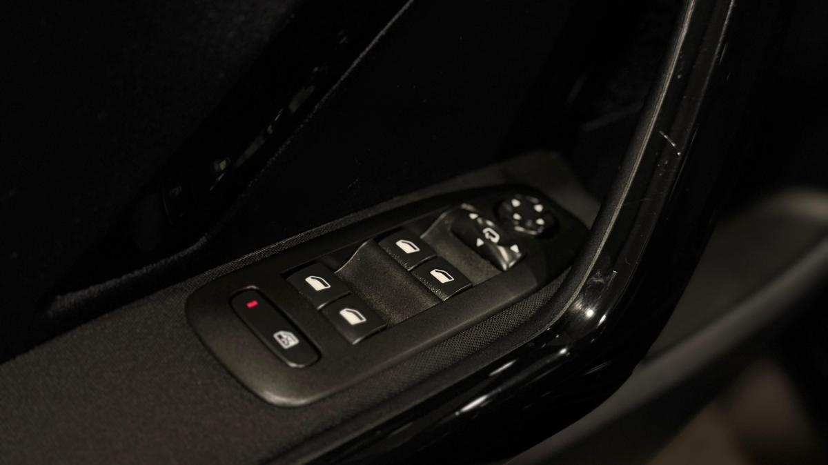 peugeot-208-2019-diesel-1499cc