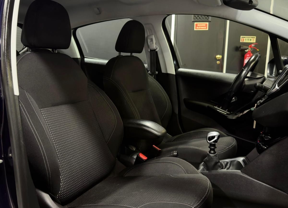 peugeot-208-2019-diesel-1499cc