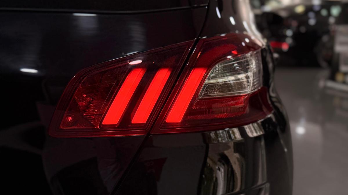 peugeot-308-2015-diesel-1560cc