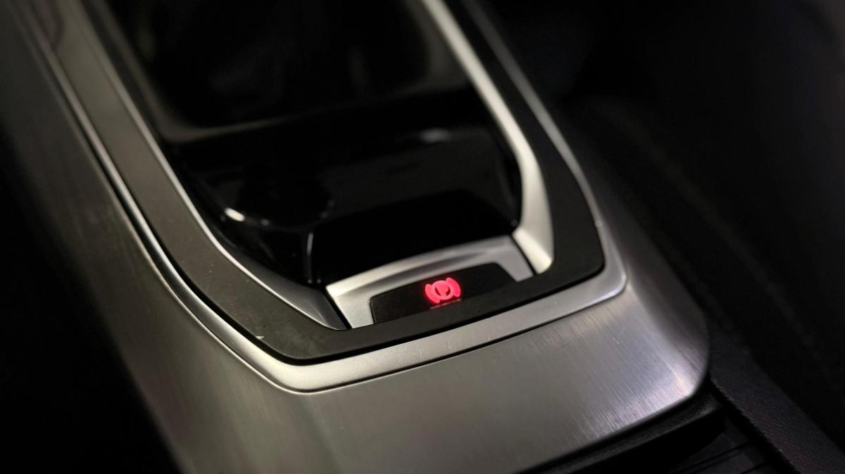 peugeot-308-2015-diesel-1560cc