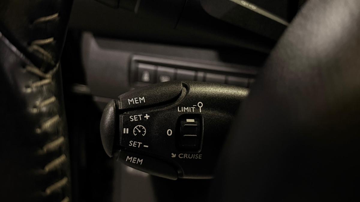 peugeot-308-2015-diesel-1560cc