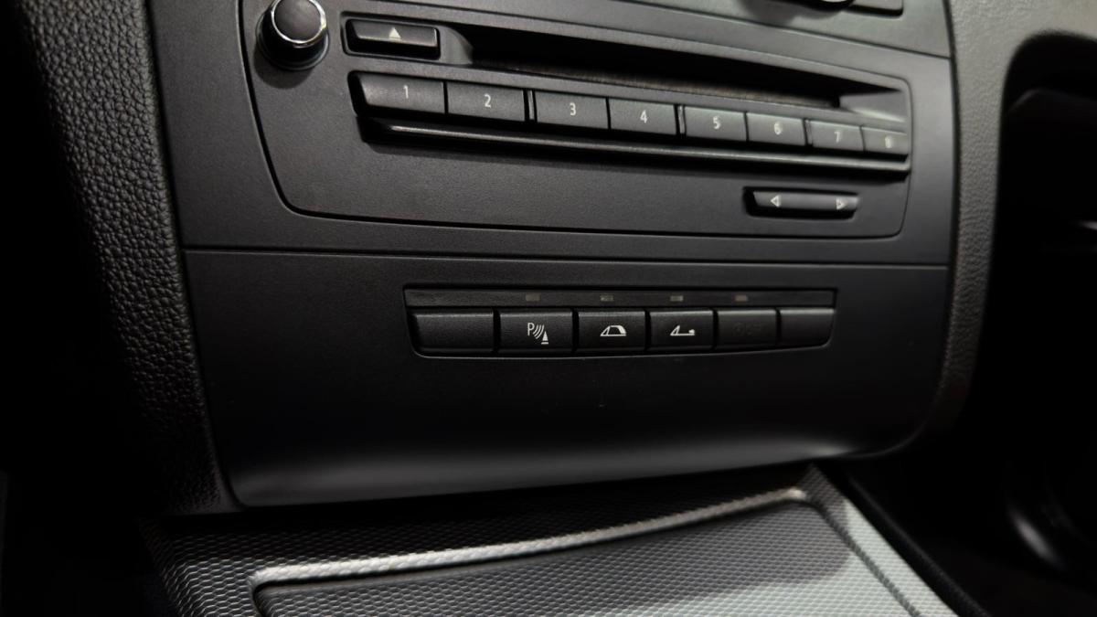 bmw-serie-1-2011-gasolina-1995cc