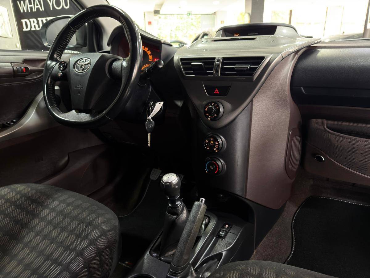 toyota-iq-2009-gasolina-998cc
