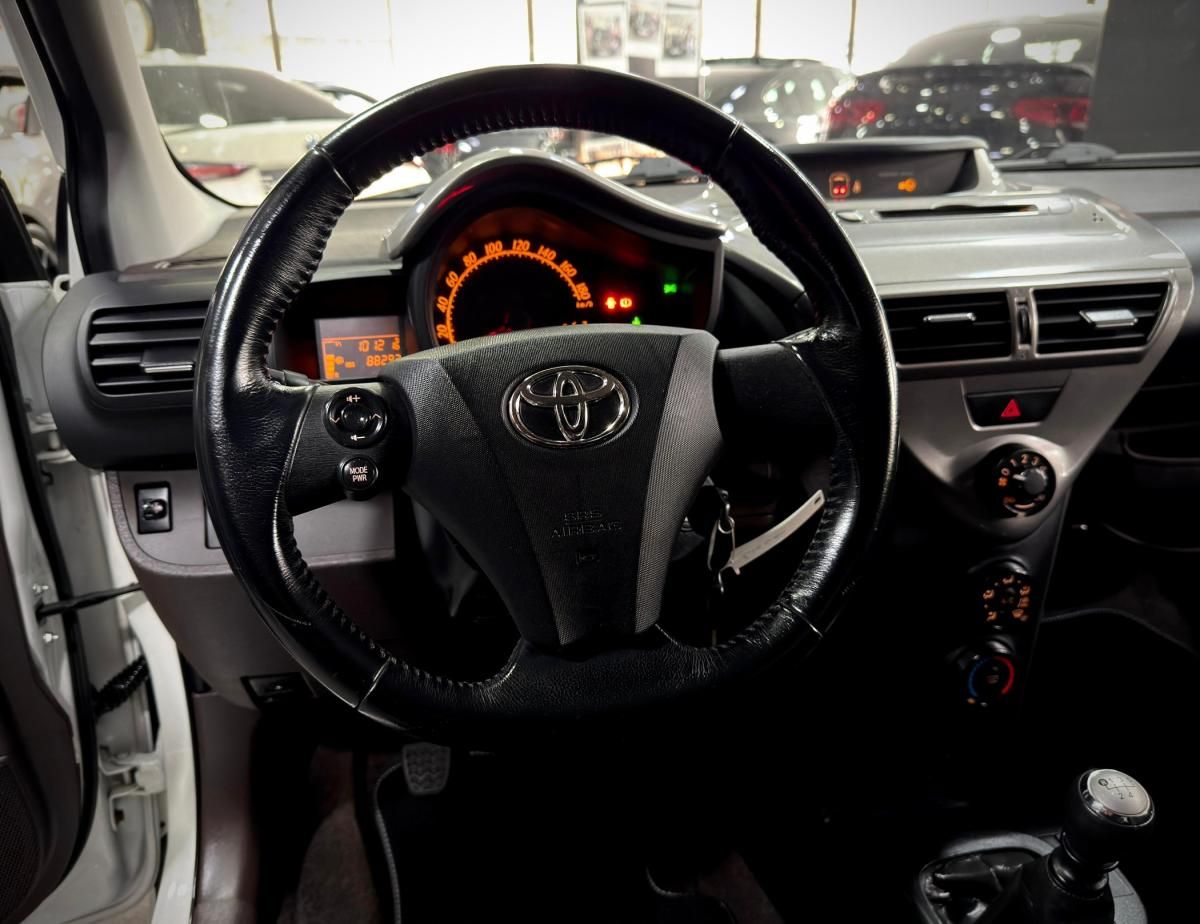 toyota-iq-2009-gasolina-998cc