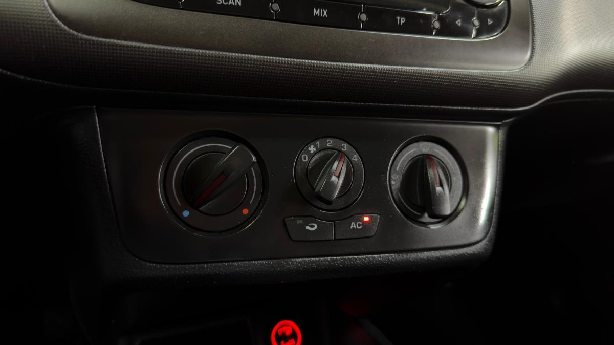 seat-ibiza-2012-diesel-1199cc