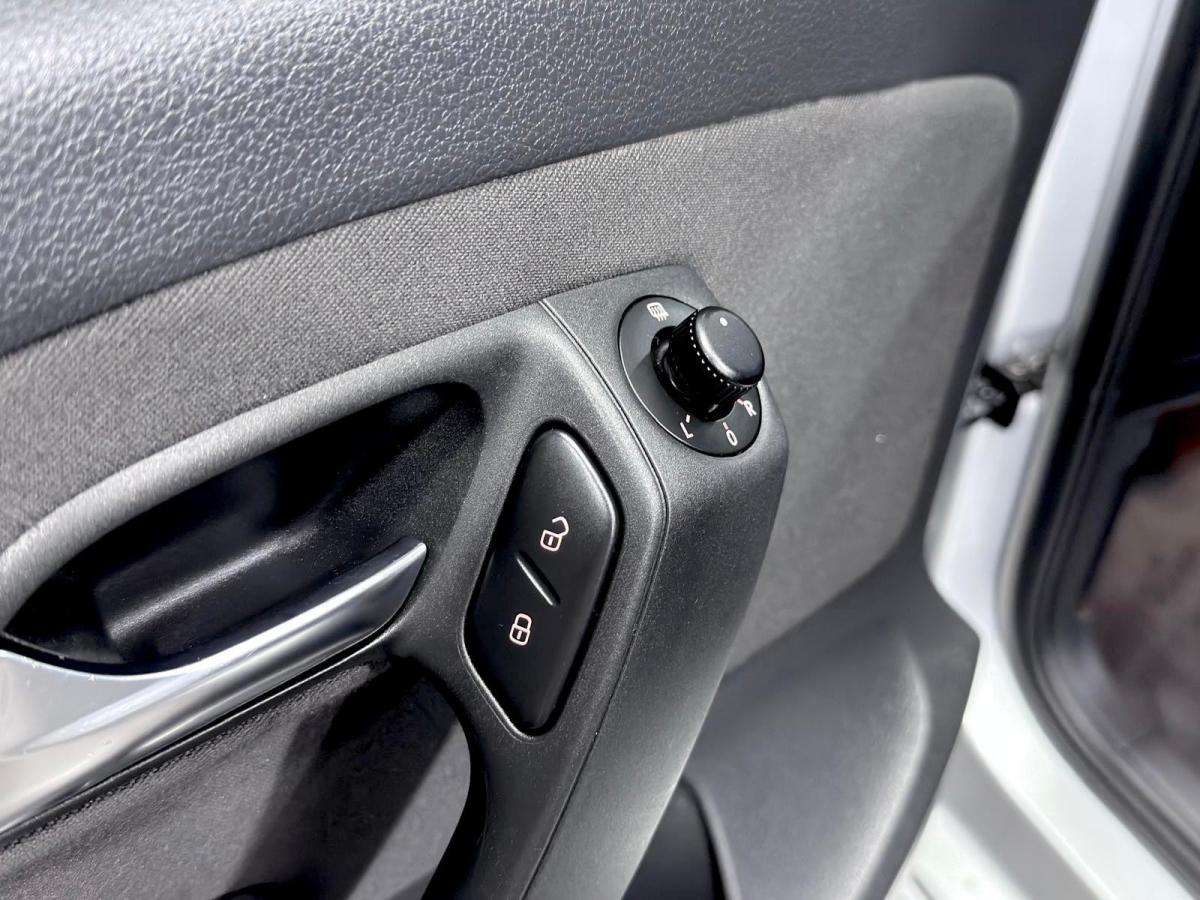 volkswagen-polo-2012-diesel-1198cc