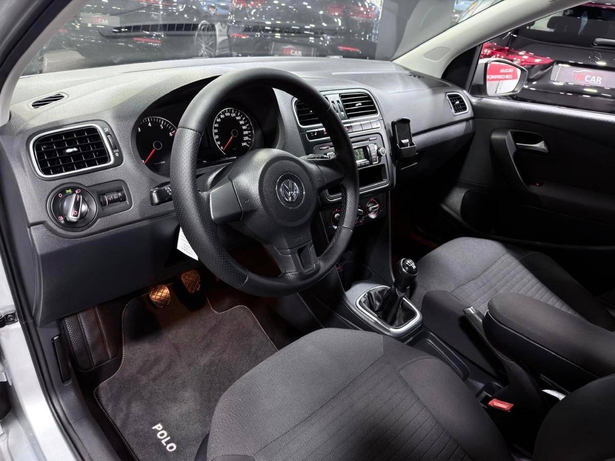 volkswagen-polo-2012-diesel-1198cc