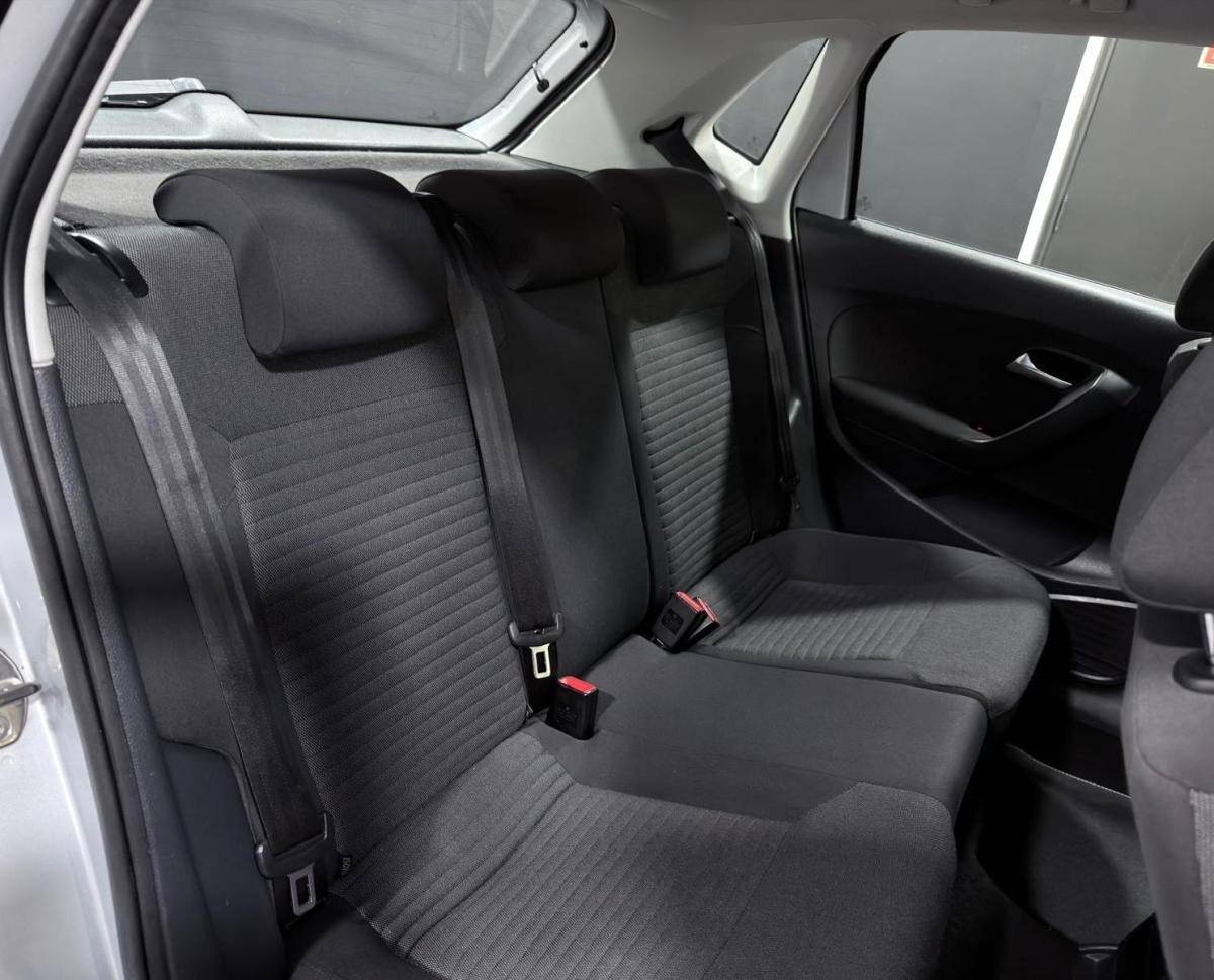 volkswagen-polo-2012-diesel-1198cc