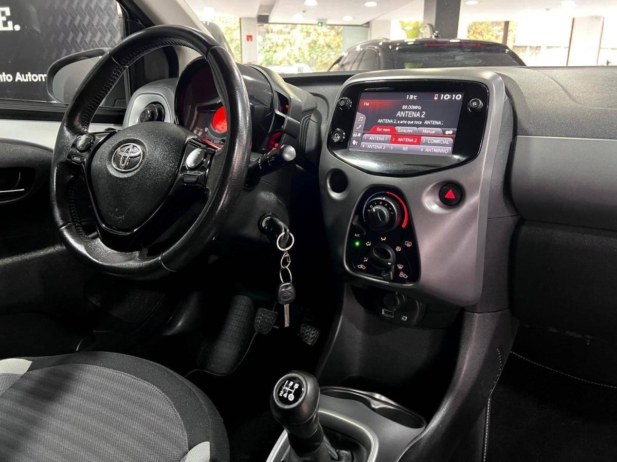 toyota-aygo-2017-gasolina-998cc