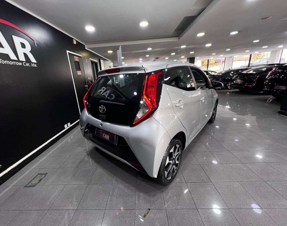 toyota-aygo-2017-gasolina-998cc