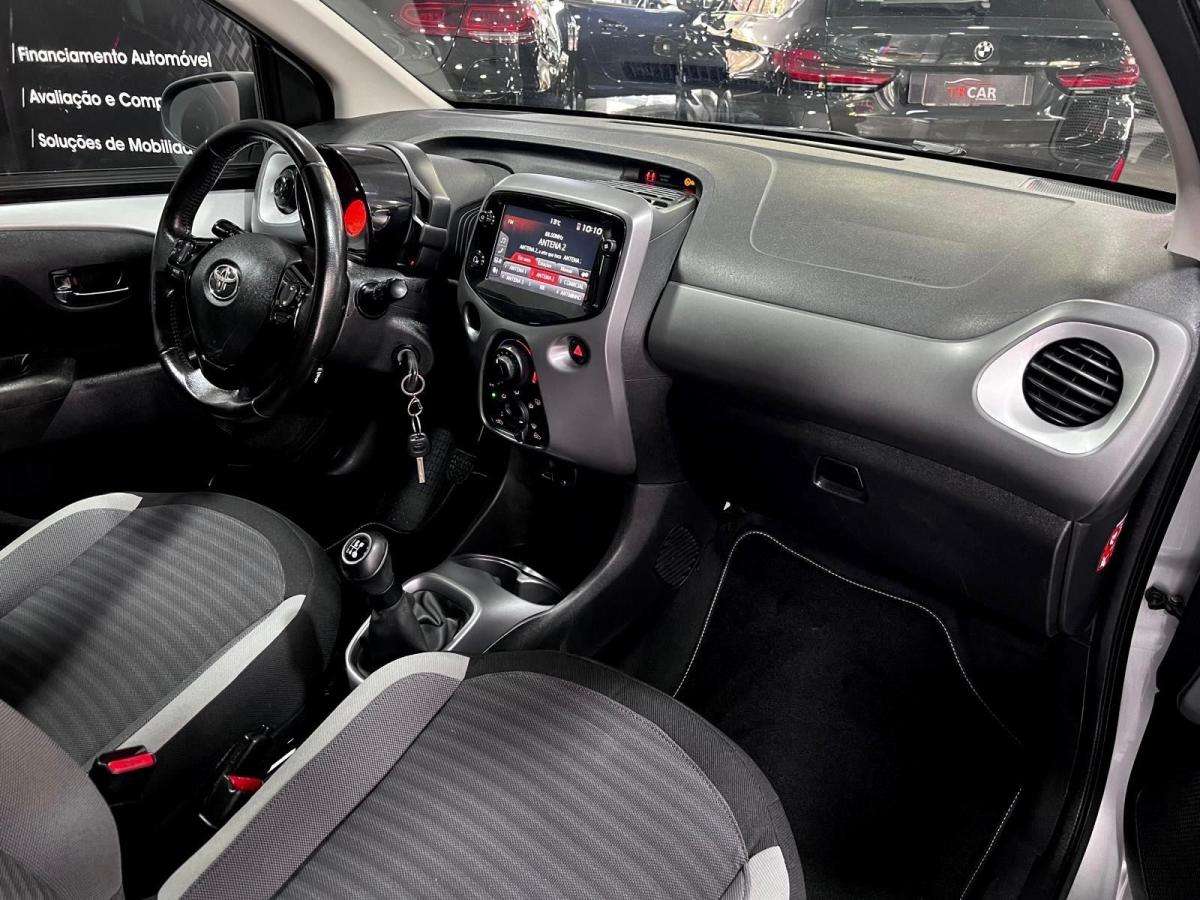 toyota-aygo-2017-gasolina-998cc