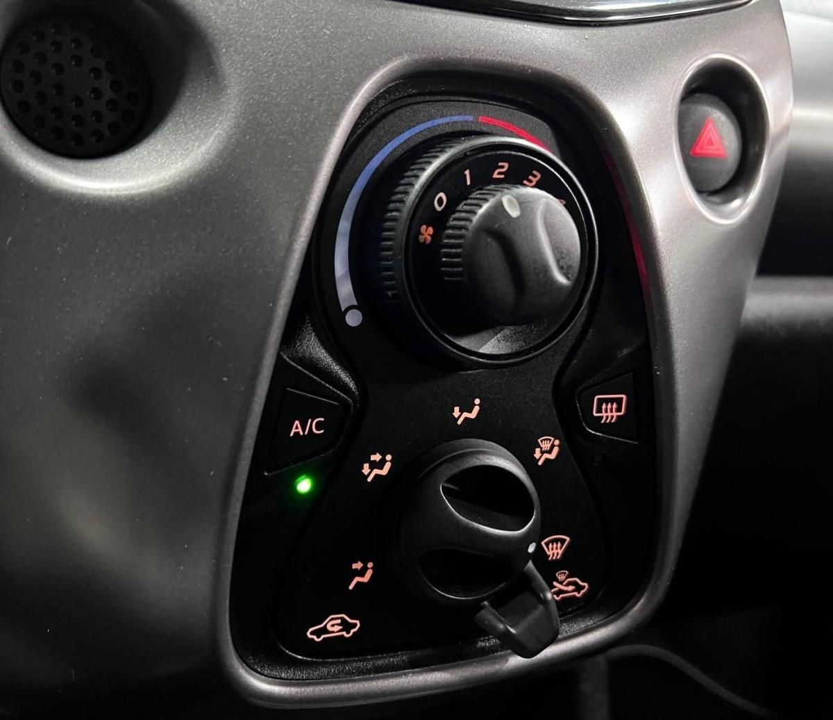 toyota-aygo-2017-gasolina-998cc