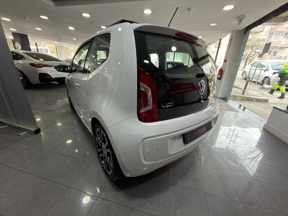 volkswagen-up-2014-gasolina-999cc