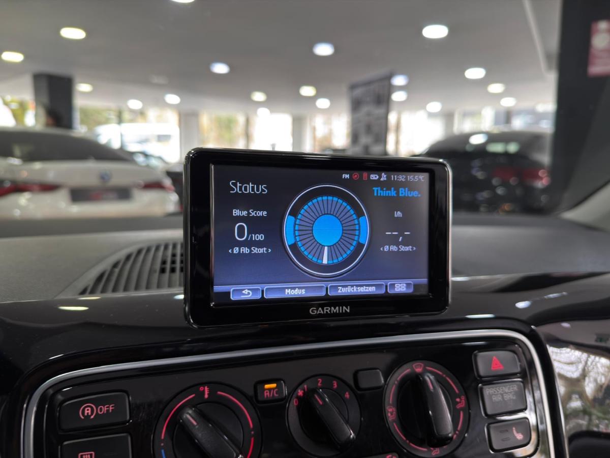 volkswagen-up-2014-gasolina-999cc