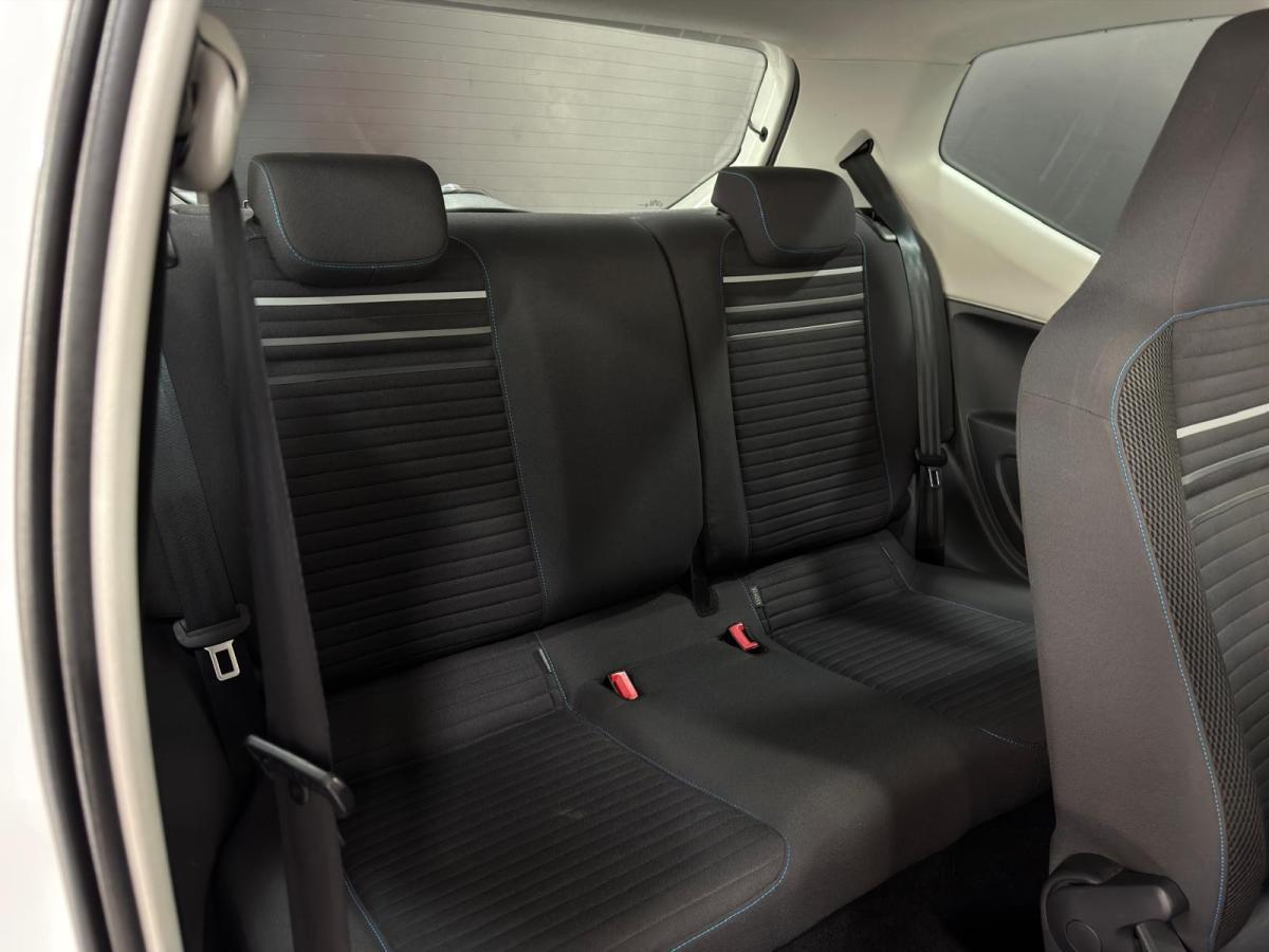 volkswagen-up-2014-gasolina-999cc
