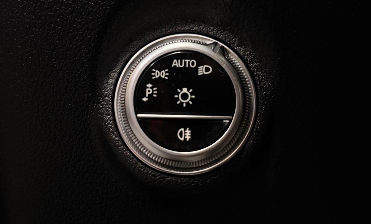 mercedes-benz-classe-c-2022-hibrido-a-gasolina-1991cc