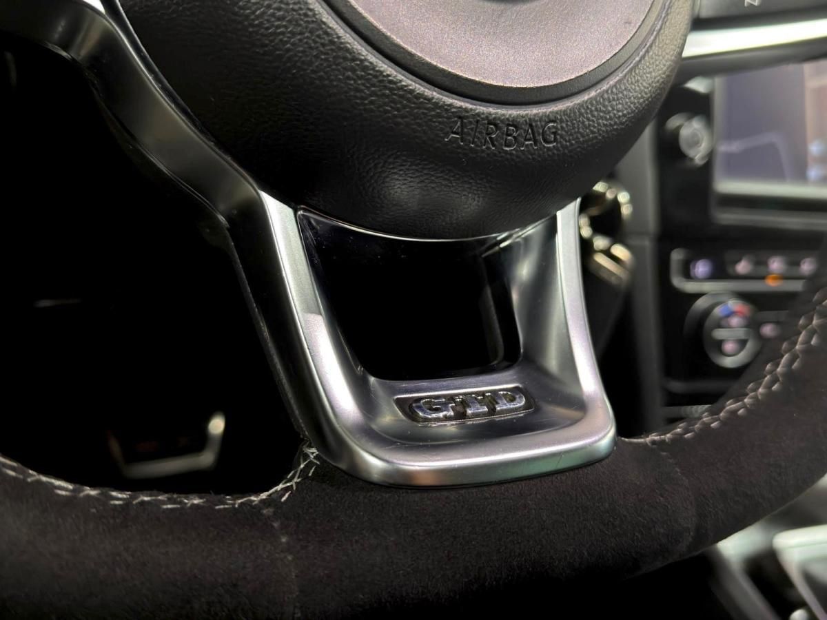 volkswagen-golf-2015-diesel-1968cc