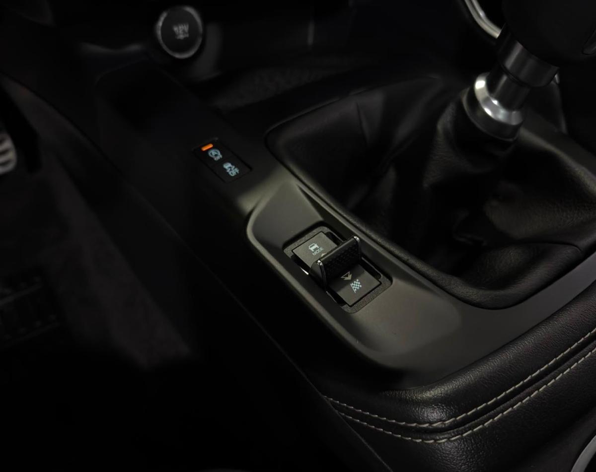 jaguar-e-pace-2018-diesel-1999cc